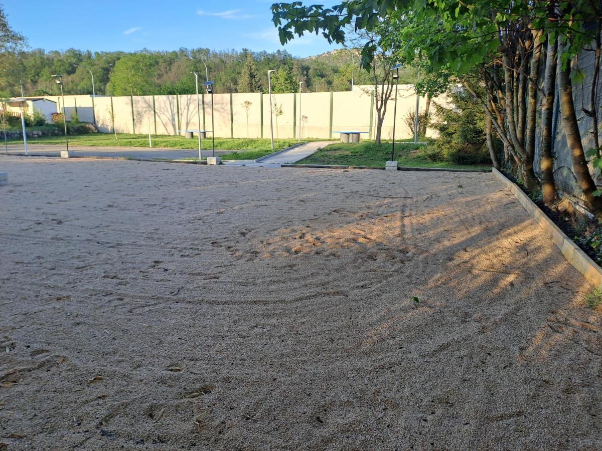 Chalet Pour 5 Personnes Equipe Sur Emplacement Privatif Dans Camping 4 Etoiles Appartenant Et Gere Par Un Particulier Hotel ฟัว ภายนอก รูปภาพ