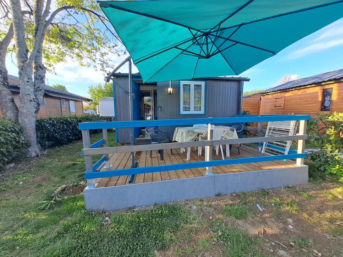 Chalet Pour 5 Personnes Equipe Sur Emplacement Privatif Dans Camping 4 Etoiles Appartenant Et Gere Par Un Particulier Hotel ฟัว ภายนอก รูปภาพ