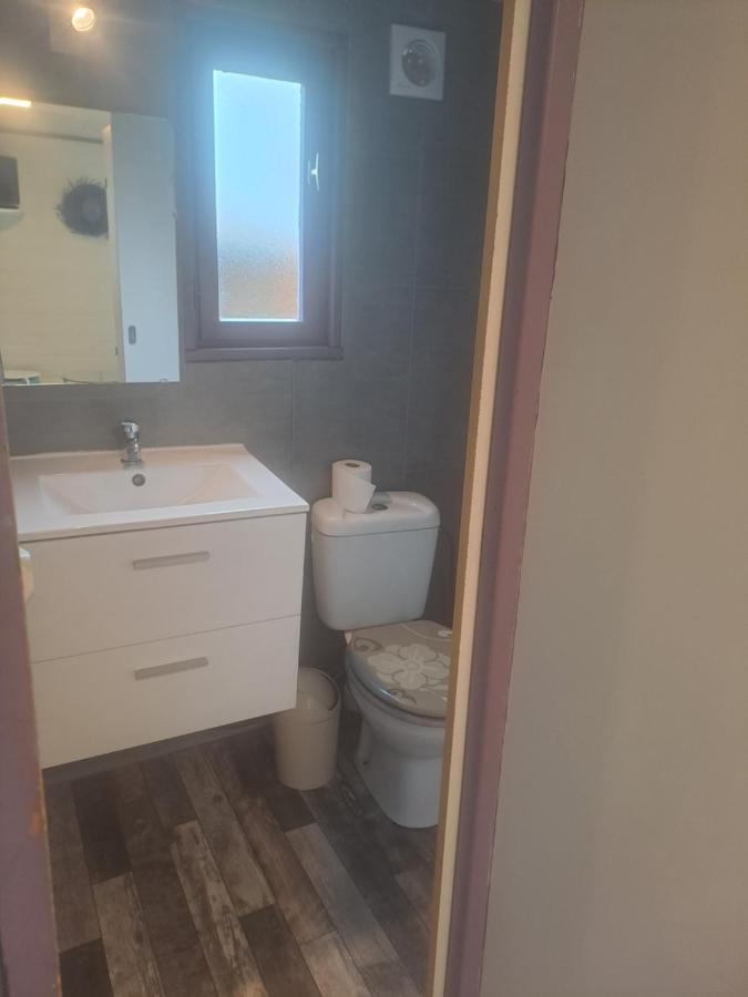 Chalet Pour 5 Personnes Equipe Sur Emplacement Privatif Dans Camping 4 Etoiles Appartenant Et Gere Par Un Particulier Hotel ฟัว ภายนอก รูปภาพ