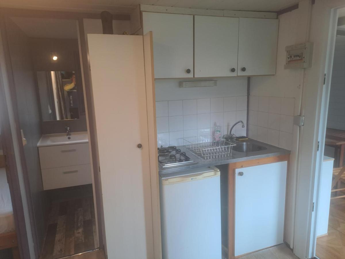 Chalet Pour 5 Personnes Equipe Sur Emplacement Privatif Dans Camping 4 Etoiles Appartenant Et Gere Par Un Particulier Hotel ฟัว ภายนอก รูปภาพ
